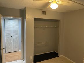 3083 N Oakland Forest DR 308, Oakland Park FL 33309