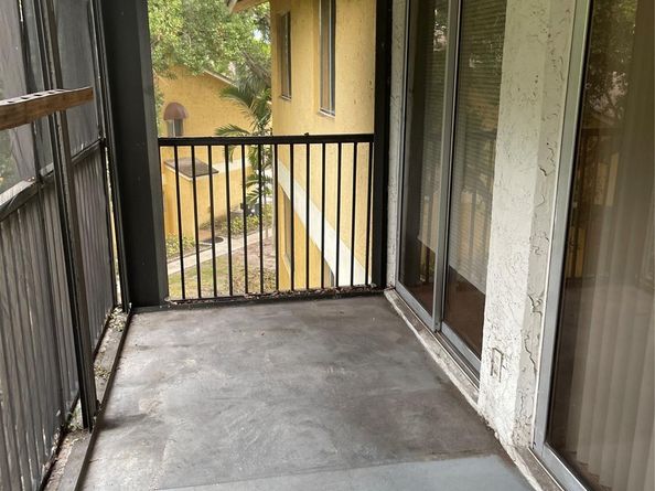 3083 N Oakland Forest DR 308, Oakland Park FL 33309