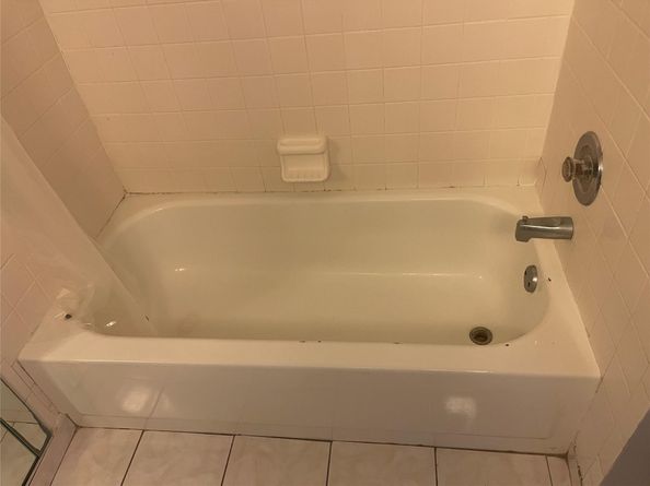 3083 N Oakland Forest DR 308, Oakland Park FL 33309
