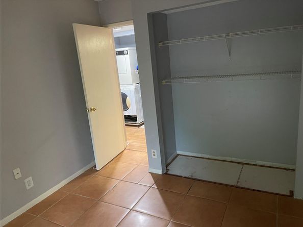 3083 N Oakland Forest DR 308, Oakland Park FL 33309