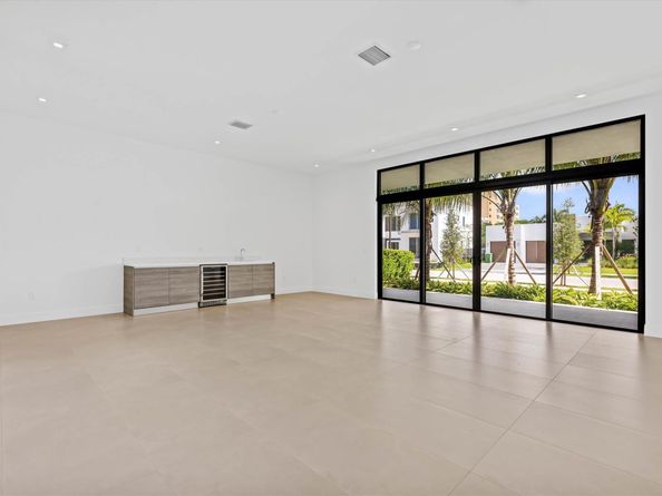 16722 S Botaniko Dr S, Weston FL 33326