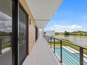 16722 S Botaniko Dr S, Weston FL 33326