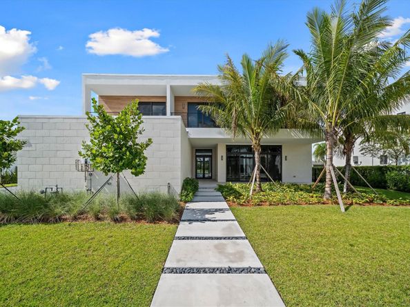 16722 S Botaniko Dr S, Weston FL 33326
