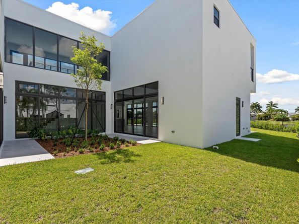 16722 S Botaniko Dr S, Weston FL 33326