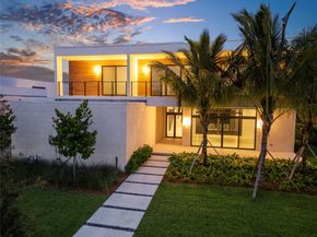 16722 S Botaniko Dr S, Weston FL 33326