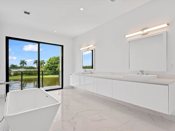 16722 S Botaniko Dr S, Weston FL 33326