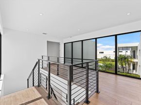 16722 S Botaniko Dr S, Weston FL 33326