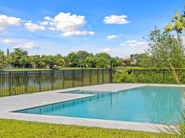 16722 S Botaniko Dr S, Weston FL 33326