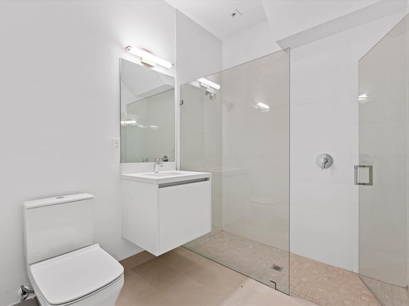 16722 S Botaniko Dr S, Weston FL 33326