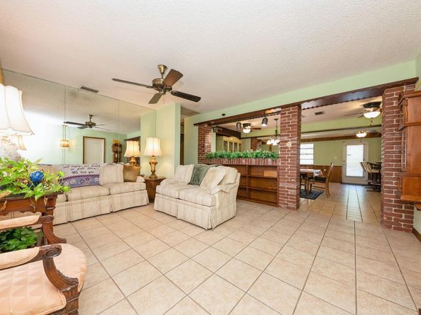 4221 NW 16th Ave, Oakland Park FL 33309