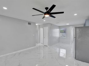 260-268 NE 41st St, Oakland Park FL 33334