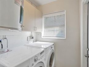 260-268 NE 41st St, Oakland Park FL 33334