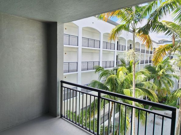 1690 Renaissance Commons Boulevard 1522, Boynton Beach FL 33426