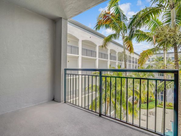 1690 Renaissance Commons Boulevard 1522, Boynton Beach FL 33426