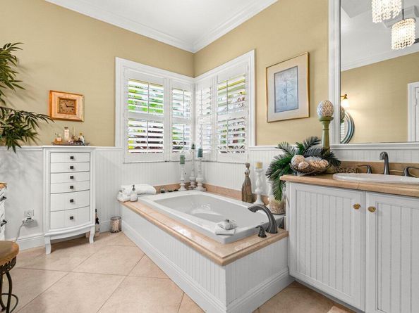 33 Rabbits Run Run, Palm Beach Gardens FL 33418