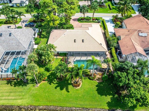 33 Rabbits Run Run, Palm Beach Gardens FL 33418