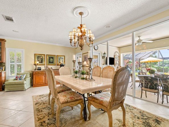 33 Rabbits Run Run, Palm Beach Gardens FL 33418