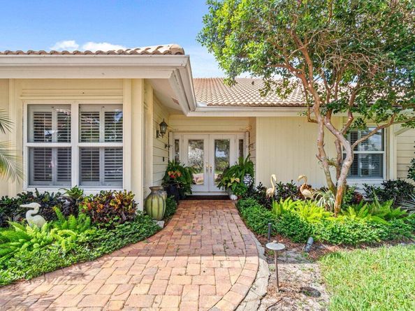 33 Rabbits Run Run, Palm Beach Gardens FL 33418