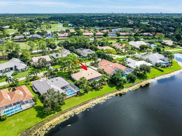 33 Rabbits Run Run, Palm Beach Gardens FL 33418