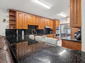 19835 NW 64th Pl, Hialeah FL 33015