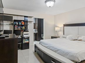 19835 NW 64th Pl, Hialeah FL 33015