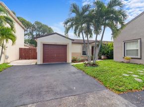 19835 NW 64th Pl, Hialeah FL 33015