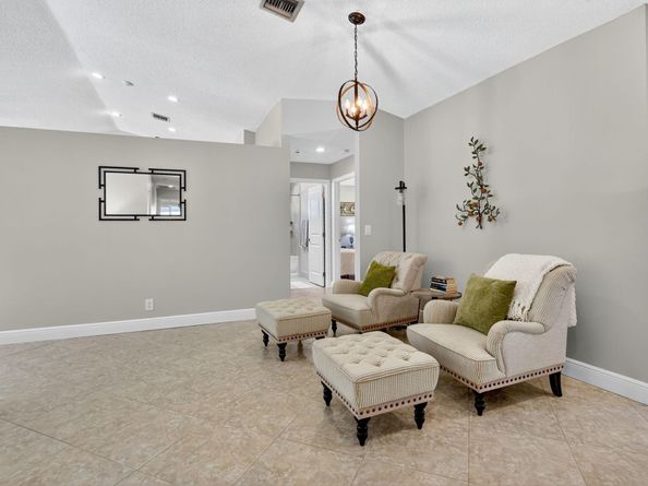 7337 Texas Trail, Boca Raton FL 33487