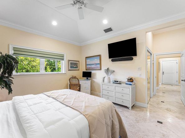 125 NE 10th Street, Delray Beach FL 33444