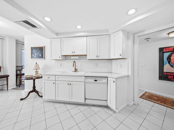 3560 S Ocean Boulevard 809, South Palm Beach FL 33480
