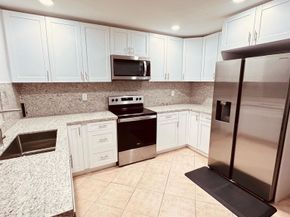 7101 NW 78th Ter, Tamarac FL 33321