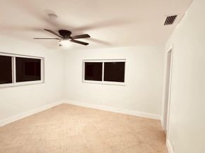 7101 NW 78th Ter, Tamarac FL 33321