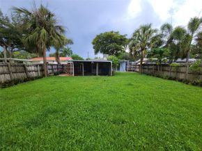 904 SE 13th St, Fort Lauderdale FL 33316