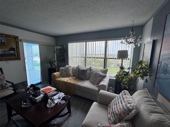 Undisclosed Address #FX-10517092, Pompano Beach FL 33069