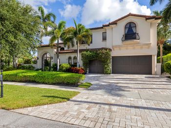 809 NE 71st Street