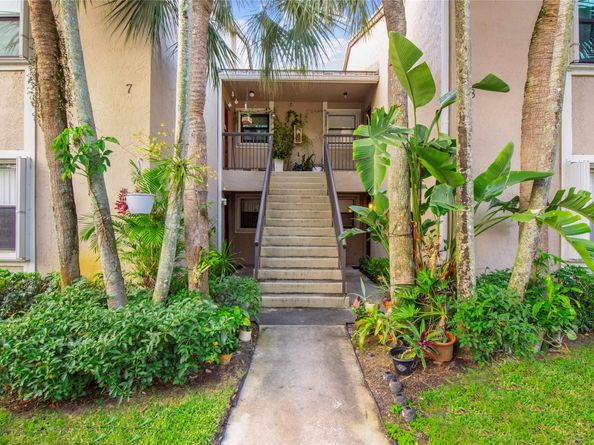 9625 Riverside Dr 4D, Coral Springs FL 33071