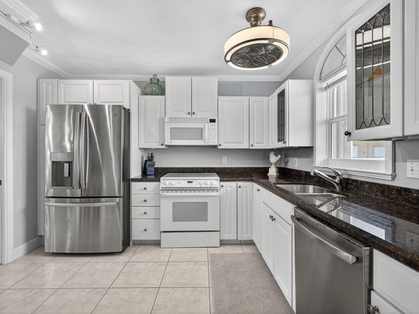 801 Lake Shore Drive 807, Lake Park FL 33403