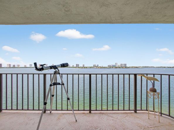 801 Lake Shore Drive 807, Lake Park FL 33403