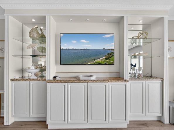 801 Lake Shore Drive 807, Lake Park FL 33403