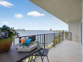 801 Lake Shore Drive 807, Lake Park FL 33403