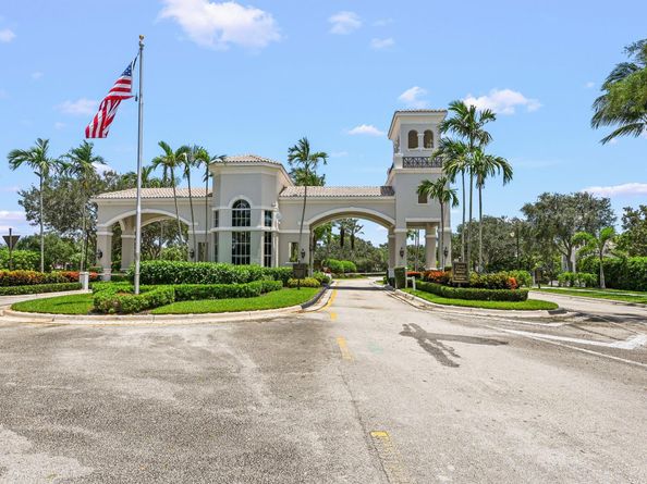 195 Via Condado Way, Palm Beach Gardens FL 33418