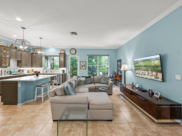 195 Via Condado Way, Palm Beach Gardens FL 33418