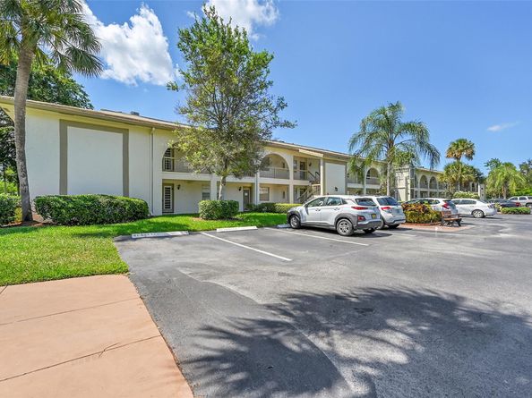 2704 Nassau Bnd H2, Coconut Creek FL 33066