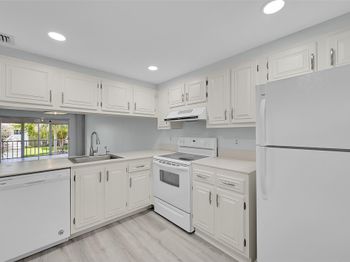 2704 Nassau Bnd