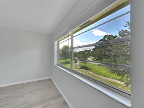 2704 Nassau Bnd H2, Coconut Creek FL 33066