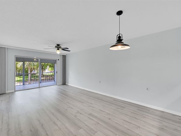 2704 Nassau Bnd H2, Coconut Creek FL 33066