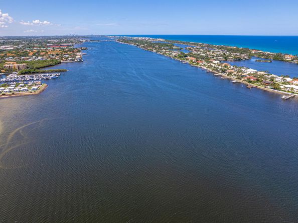 120 Via Villagio, Hypoluxo FL 33462