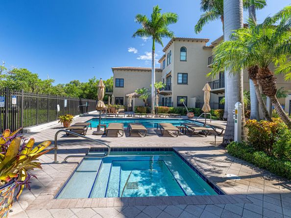 120 Via Villagio, Hypoluxo FL 33462