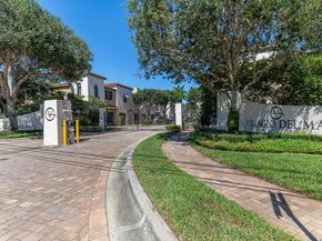 120 Via Villagio, Hypoluxo FL 33462