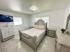 1902 SW Roma Way, Boynton Beach FL 33426