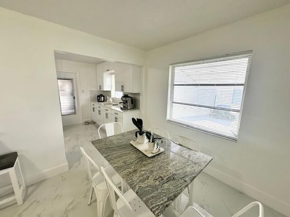 1902 SW Roma Way, Boynton Beach FL 33426